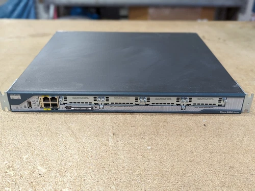 Cisco CISCO2801  2801,AC,2FE,4slts2HWIC,2PVDM,2AIM,IP BAS 128/384 REFURBISHED