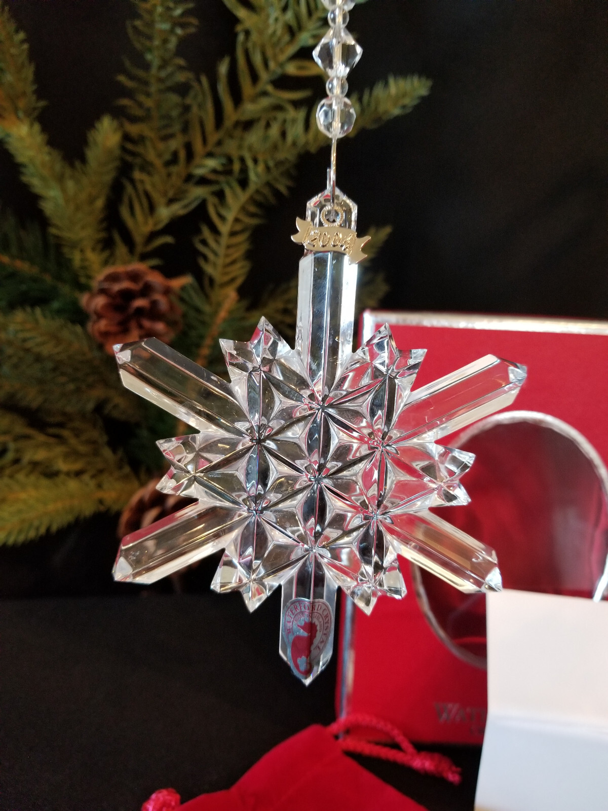 WATERFORD CRYSTAL 2004 SNOW CRYSTALS SNOWFLAKE ORNAMENT 1ST edition  RARE  NEW