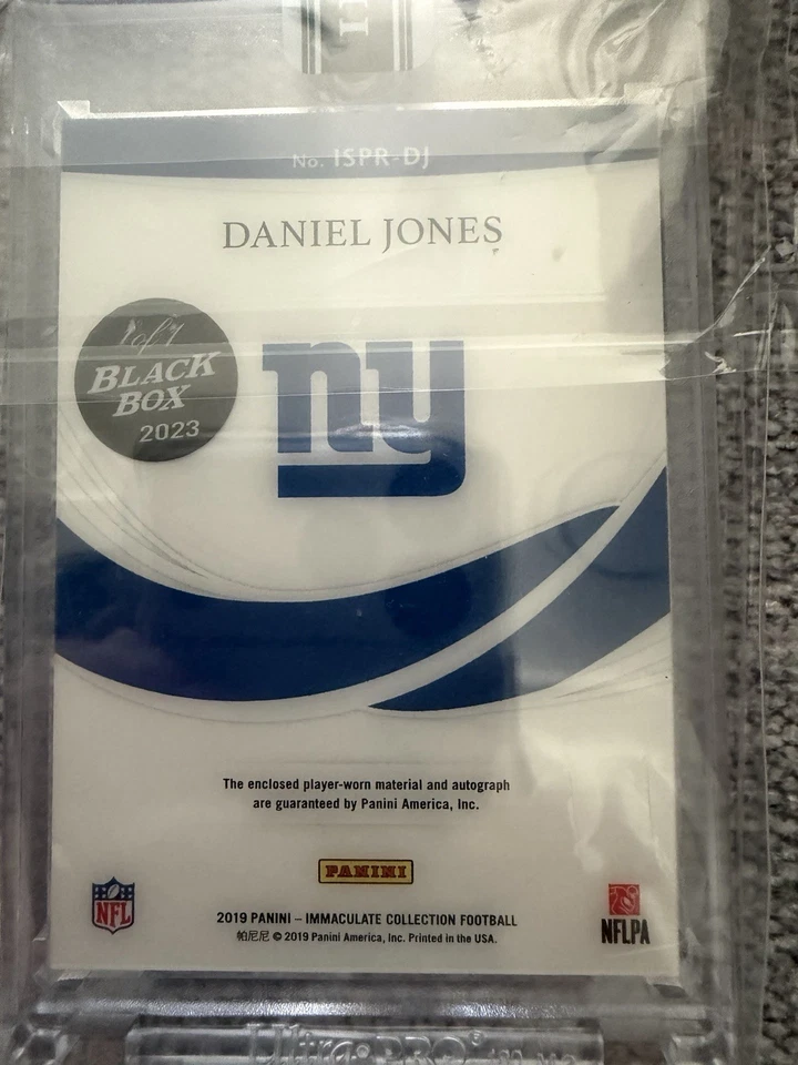 2019 Immaculate Daniel Jones Dual Patch Auto Sealed Black Box Giants Colts 1/1 - Image 2 of 2