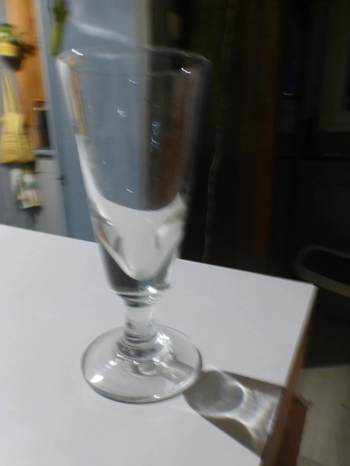 très grand VERRE à ABSINTHE ancien verre très épais et lourd 19.3  cm haut 504g - Photo 4/4