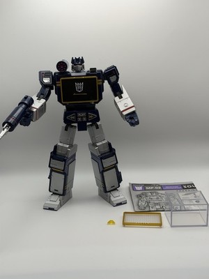 Transformers Masterpiece Soundwave MP02 Toys R Us Exclusive Upgrade red  G2U