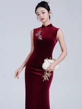 Red Velvet Embroidered Qipao Dress – Elegant Slim Fit Chinese Cheongsam