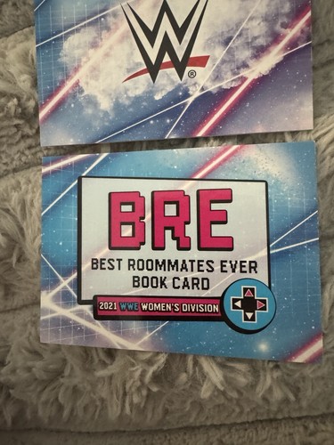 2021 WWE Women’s Division signed booklet Shayna Baszler Dakota Kai Yim Duke /25 - Picture 3 of 4