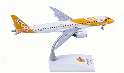 1:200 JC Wings Scoot Embraer E190-E2 9V-THB Flaps Down Diecast Plane Model