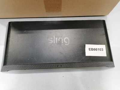 Slingbox SB300-1XX Medienstreamer - Gebraucht, Verkratzt, Keine Zubehör