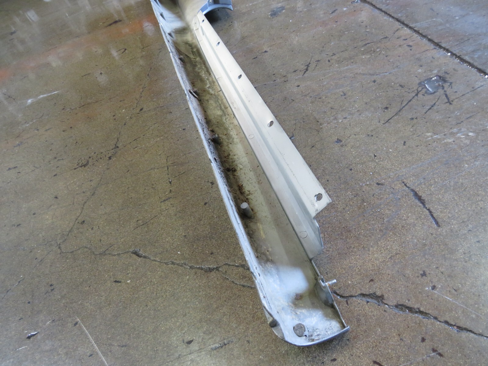 Ferrari 360, LH, Left, Rocker Panel, Scratched Bottom, Used, P/N 66099510