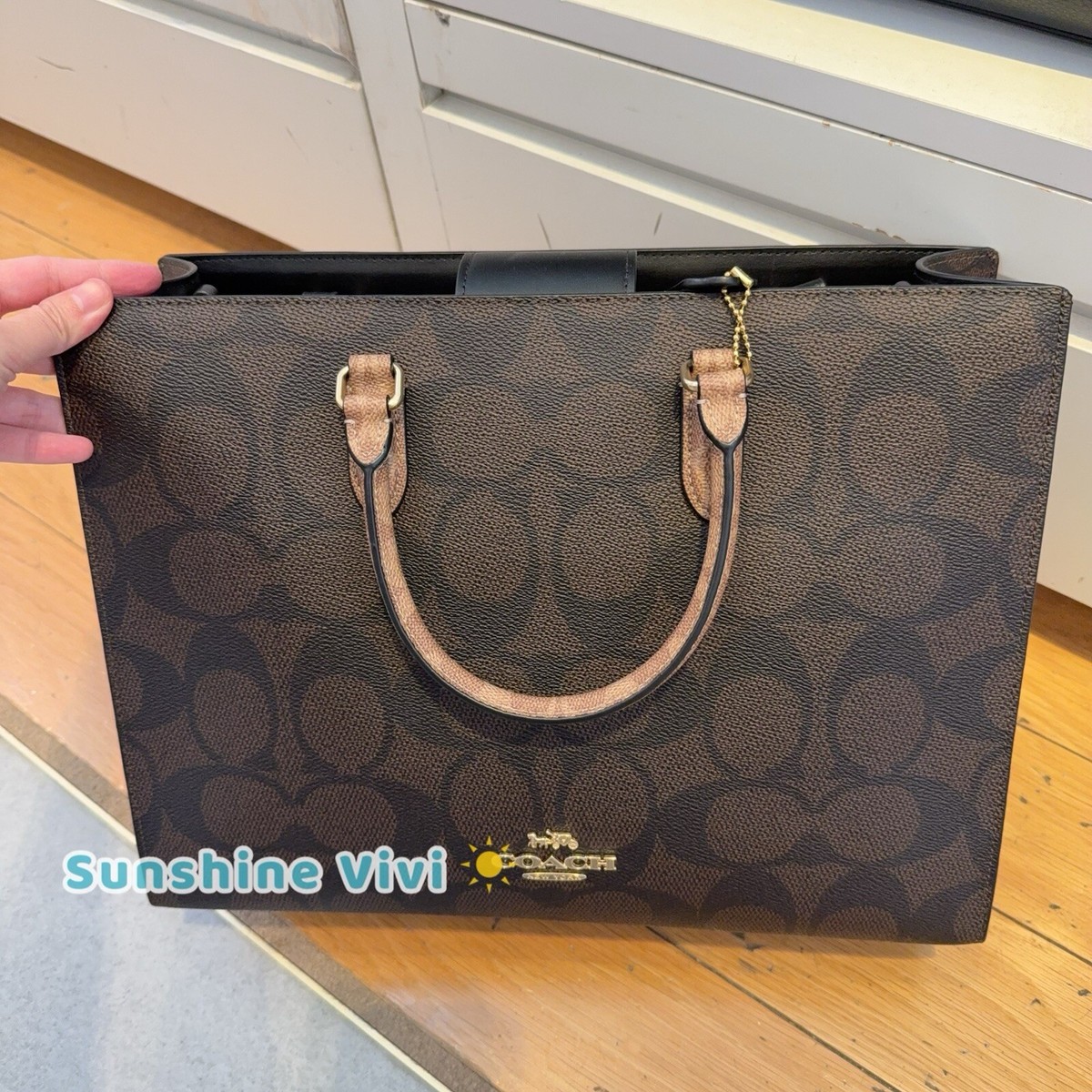 NWT Coach Maggie Tote Bag In Blocked Signature Canvas CY677 Gold