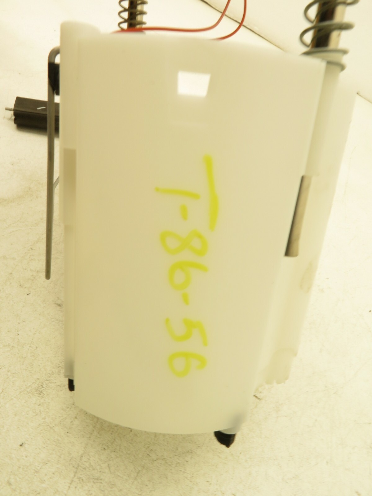 2014 - 2017 MASERATI GHIBLI FUEL PUMP TANK W/  SENDER LEVER SENSOR BOSCH OEM