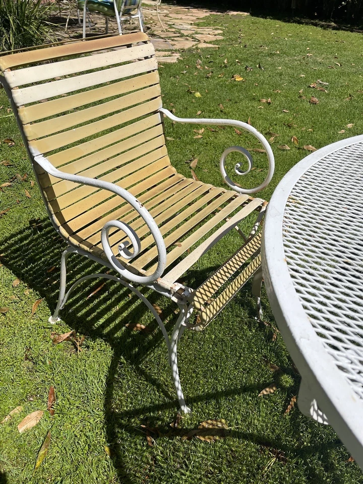 Brown & Jordan Vintage Solid Wrought Iron 5 Pc Set w/ Vinyl Straps. - Image 4 of 4