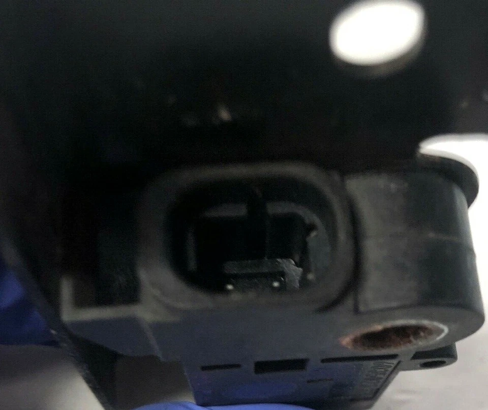 Chevrolet Impala Limited 2014-2016 sensor delantero izquierdo/derecho OEM 15250331 Foto 4 de 4