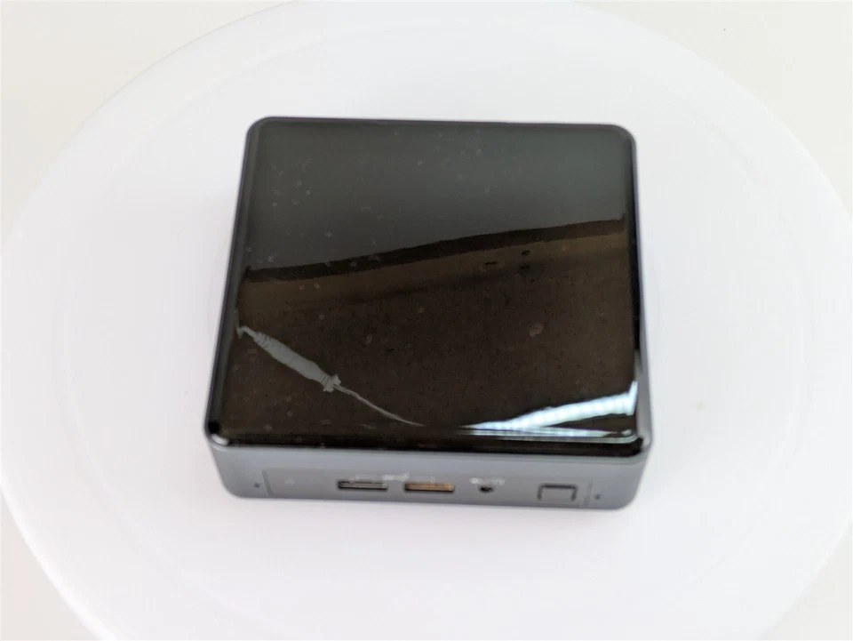 Intel NUC 8 NUC8i5BEK i5-8259U 16GB RAM 256GB SSD W11P Desktop - Image 4 of 4