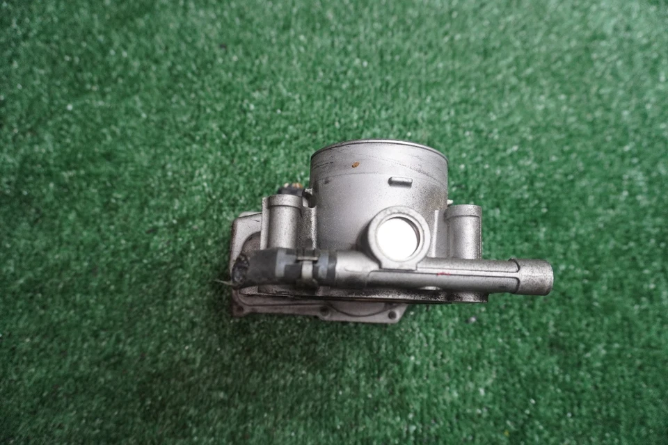 MAZDA 3 2008 2009 2010 2011 carrocería del acelerador motor 2L fabricante original 106 k millas Mazda 2008 Foto 3 de 4