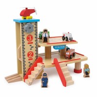 Legler Small Foot Bahnhof Und Parkhaus Ab 3 Jahre 8540