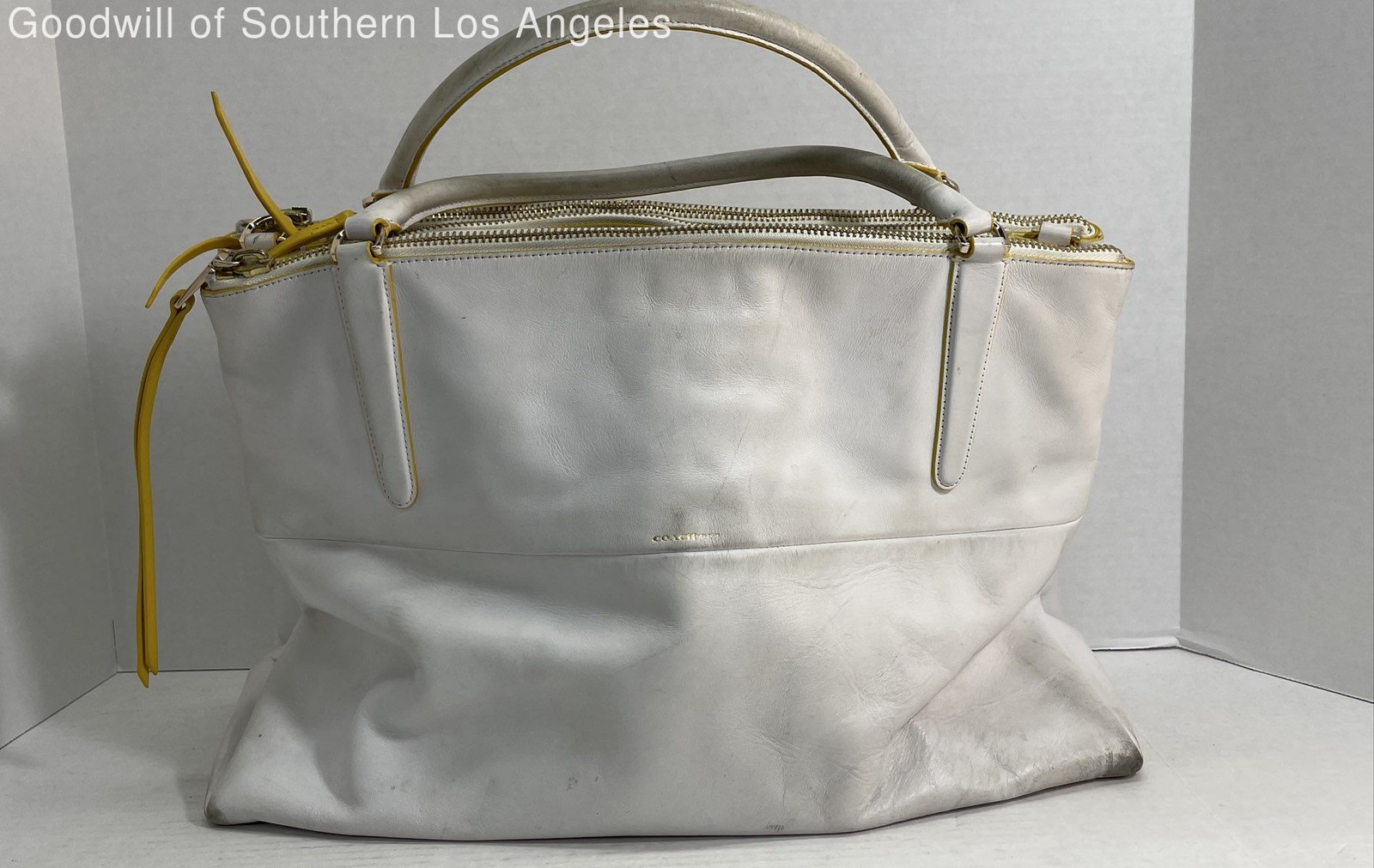 Authenticated Coach White Tote - image 2