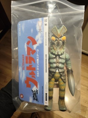 M78TOYS Alien Baltan Original Color Sofubi Figure Nicolas Lestang Signed Card