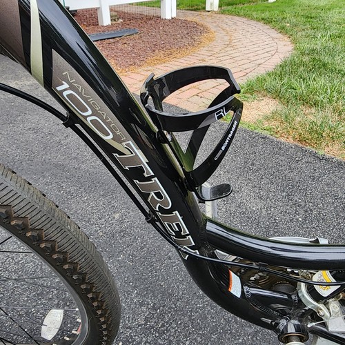 2006 TREK Mountain Bike | Navigator 100 | Step-through | EXCELLENT CONDITION! - Picture 4 of 9