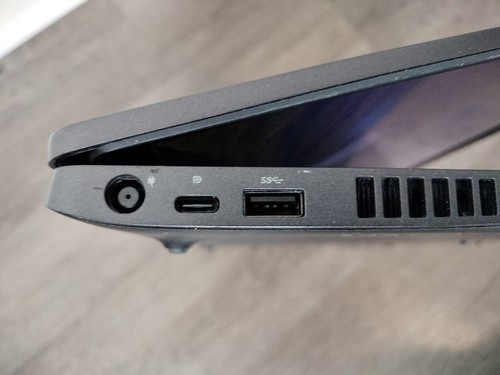 Dell Latitude 5500 Core i5-8365U @ 1.60GHz 32GB 256GB SSD 15.6" Windows 11 - Picture 6 of 8