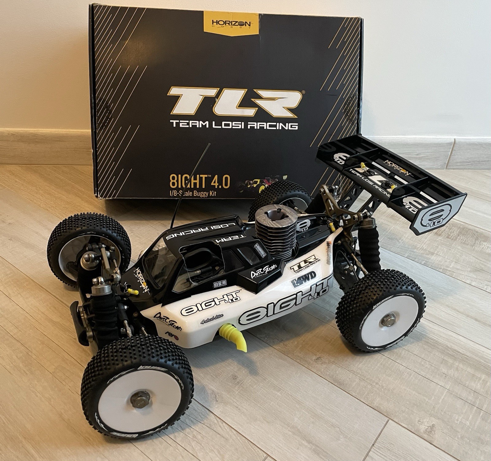 TEAM-LOSI-RACING 1/8 8IGHT 4.0 4X4 Nitro/Race Buggy kit RTR