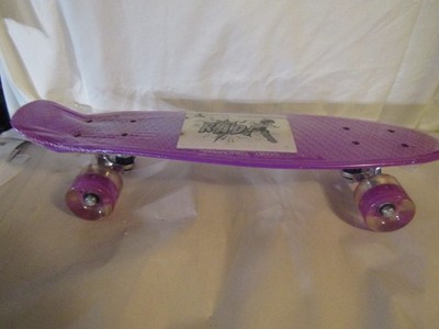 Skateboard Bezerk  Rad  22 Inch  Deck Skateboarding Sidewalk Surfing for Kids
