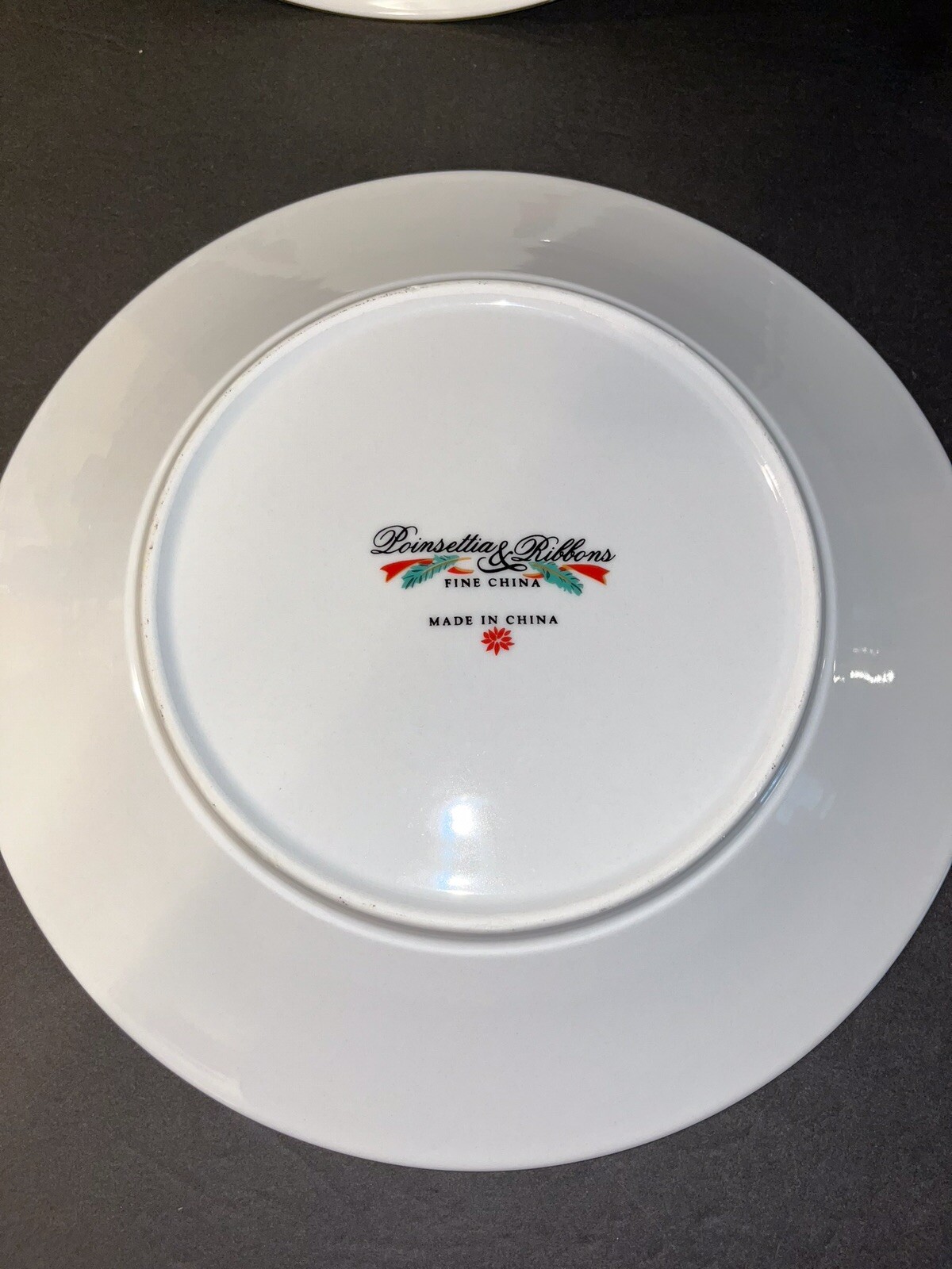 POINSETTIA & RIBBONS 8 Pc Plate Set Christmas 4 - 10.5” Dinner & 4 -7.5” Dessert