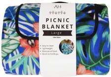 Leaves Design Outdoor Picnic Blanket with Waterproof Reverse and Soft Fleece Top