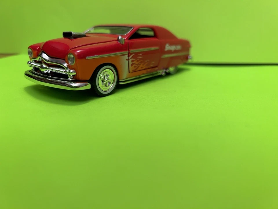 VERANO ESPECTACULAR!!!   Ford Street Rod 1949 Snapon diecast coleccionable 1:38 NUEVO Foto 4 de 4