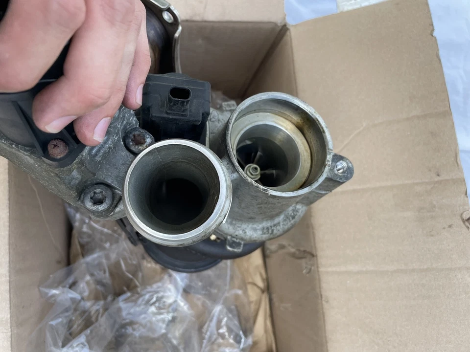 BMW 320i buen núcleo turbo Foto 3 de 4