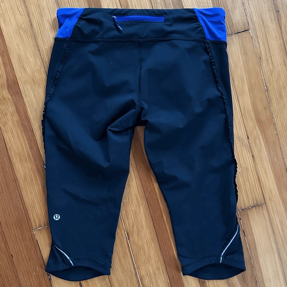 Lululemon Run Fast Free Crop in Black / Tonka Stripe Burnout Pigment Blue - Image 3 of 4