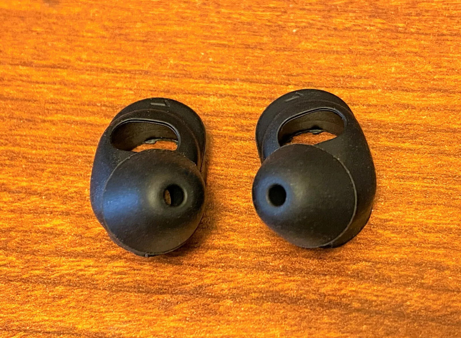 1X ONE REPLACEMENT PART -For Jaybird Vista True Wireless Hea