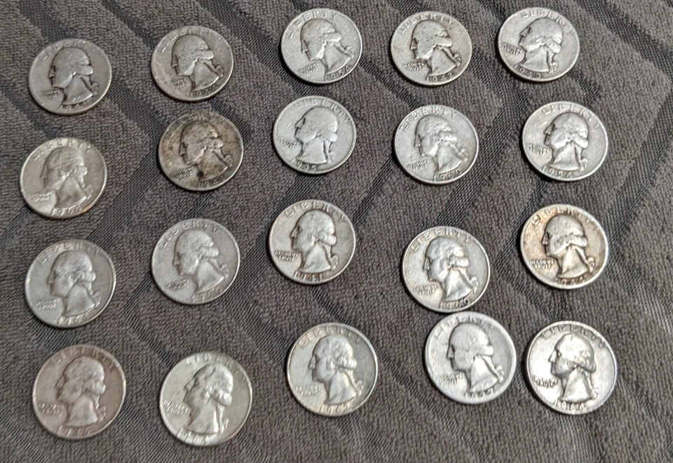 90% Junk Silver Coins $1 Face Value FREE SHIPPING -Mixed Date (4) Quarters - Image 3 of 3