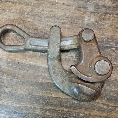 #ad Klein Tools Haven#x27;s Grip CABLE PULL wire puller with Swing Latch 1604 20L $34.98