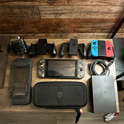 Nintendo Switch 32GB Console Bundle Dock Neon Red/Blue Joy-Con Case Grips