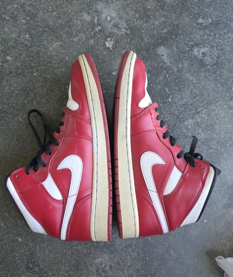 Talla 8 Jordan 1 Mid Chicago Gimnasio Rojo Blanco 554724-605 Foto 3 de 4