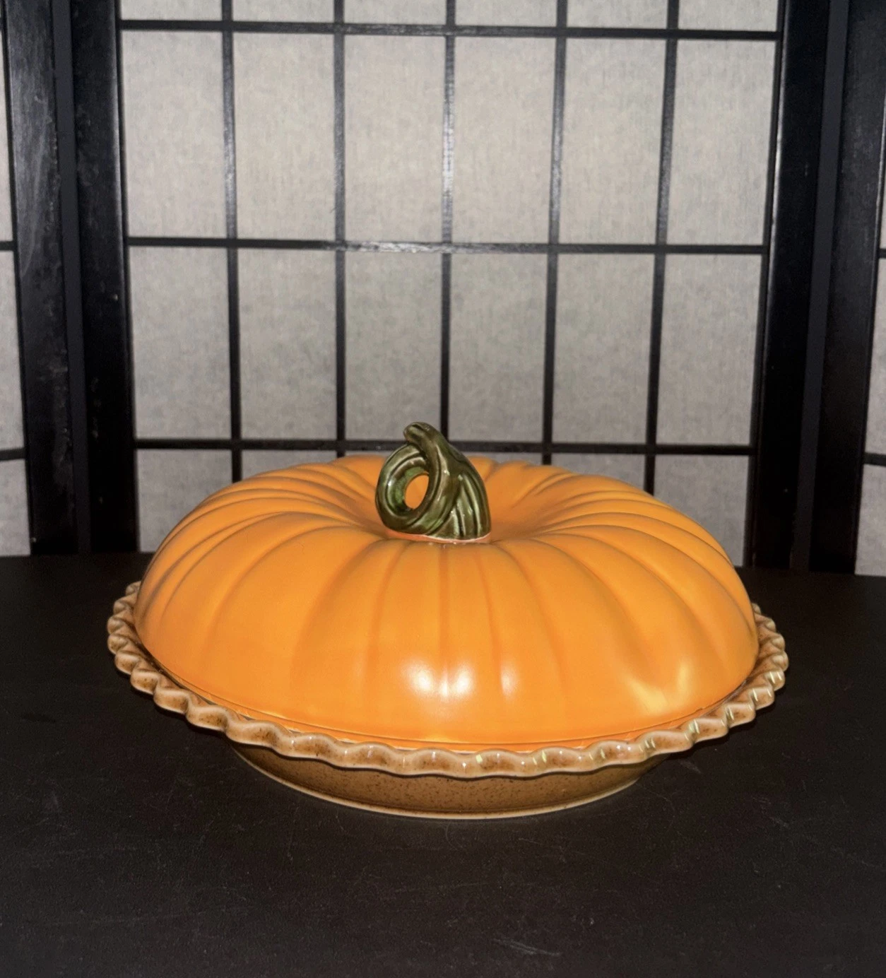 VTG CERAMIC PUMPKIN PIE DISH ~ 10 INCH DIAMETER ~ GREAT CONDITION