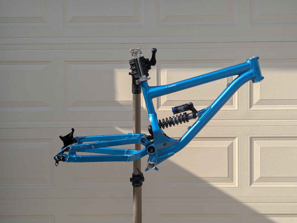 commencal supreme DH V2 ダウンヒルバイク Commencal Supreme DHv2 - Atherton Edition | Blister
