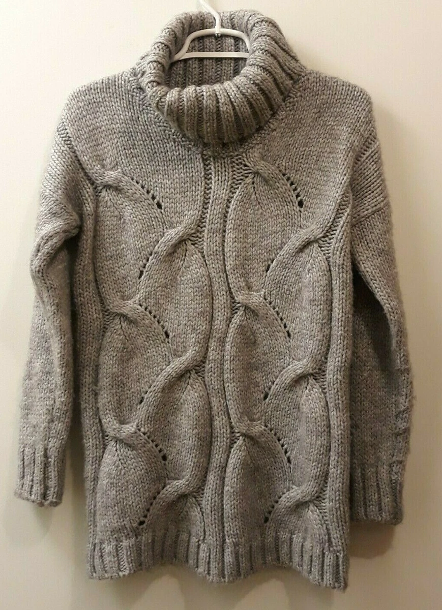Elsamanda Italian-made Wool/Acrylic/Alpaca/Rayon Blend Cable Turtleneck Sweater