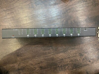 DIGITUS Video Matrix 8x8 VGA + Audio   Profi Umschalter NEU