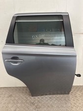 Porte arrière et accessoires Mitsubishi OUTLANDER