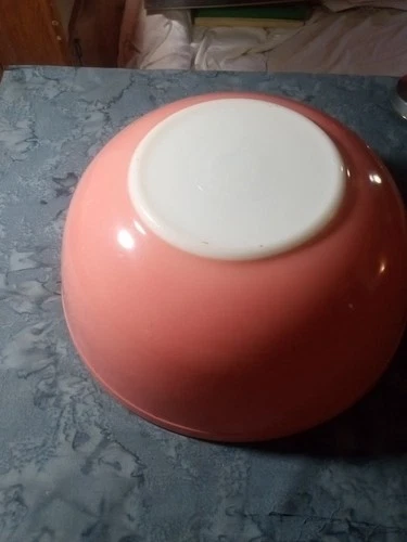 Pre-owned Pink Pyrex Large Mixing Bowl 404