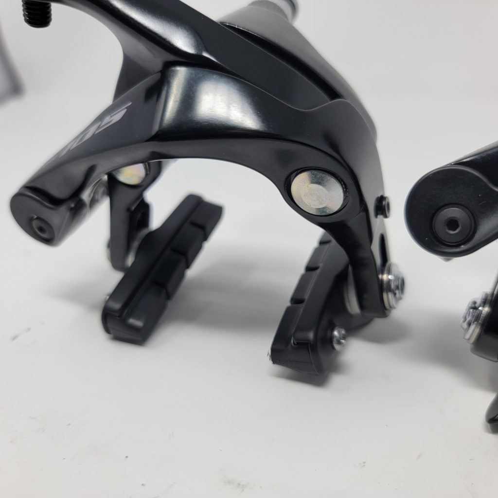 パーツ Shimano 105 br-r7000 NEW Shimano 105 BR-R7000 Dual-Pivot Rim Brake Calipers (Pair) | eBay