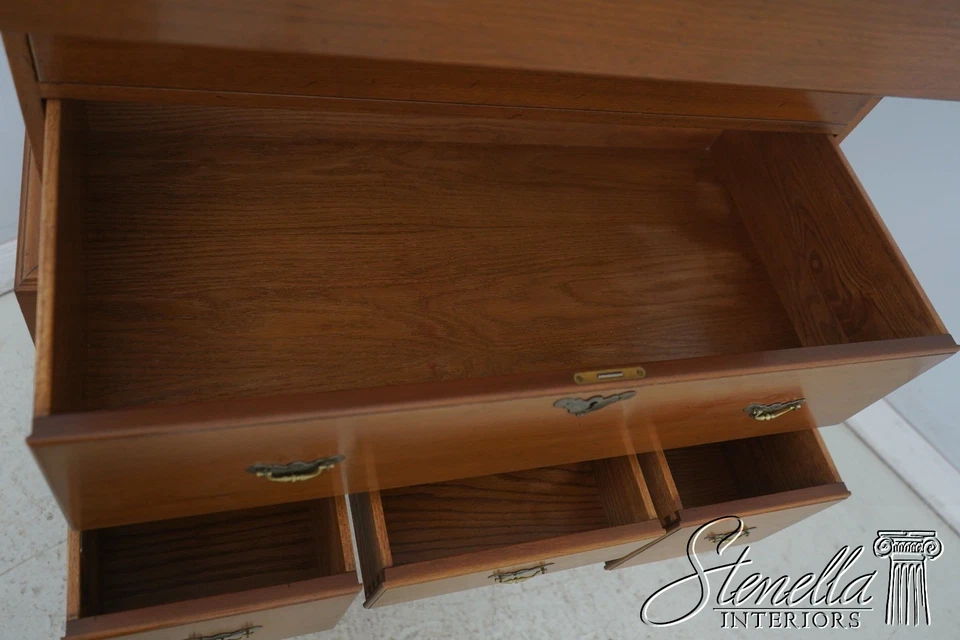 L70876: KITTINGER Colonial Williamsburg WA-1062 Mahogany Highboy - Image 4 of 4