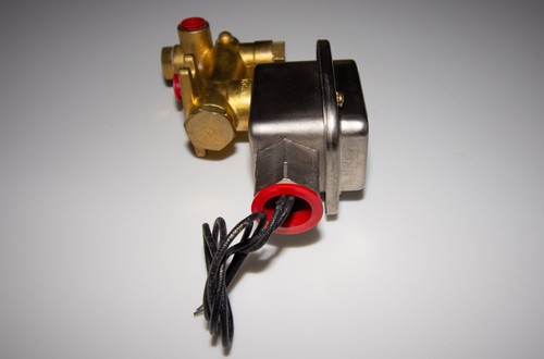 ASCO 2063803, 3-way 1/4", 120VAC NEMA 4X & 6, 75 PSI heavy-duty 1-year warranty - Picture 7 of 8