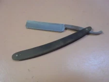 Vintage Clauss Straight Razor chipped blade