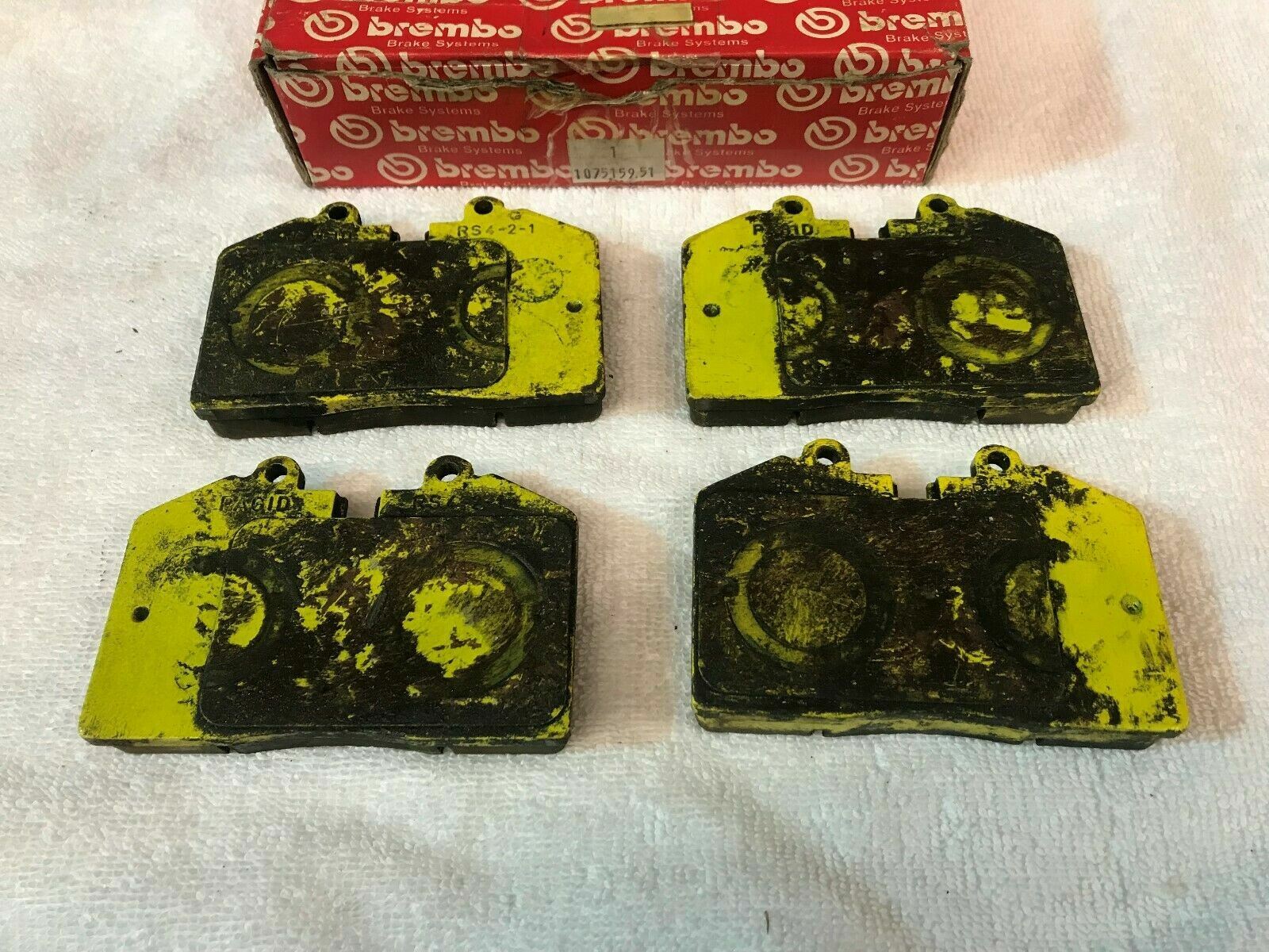 FERRARI 355 348 512 REAR BRAKE PAD SET BRAKE PADS CALIPER BREMBO OEM 70000875