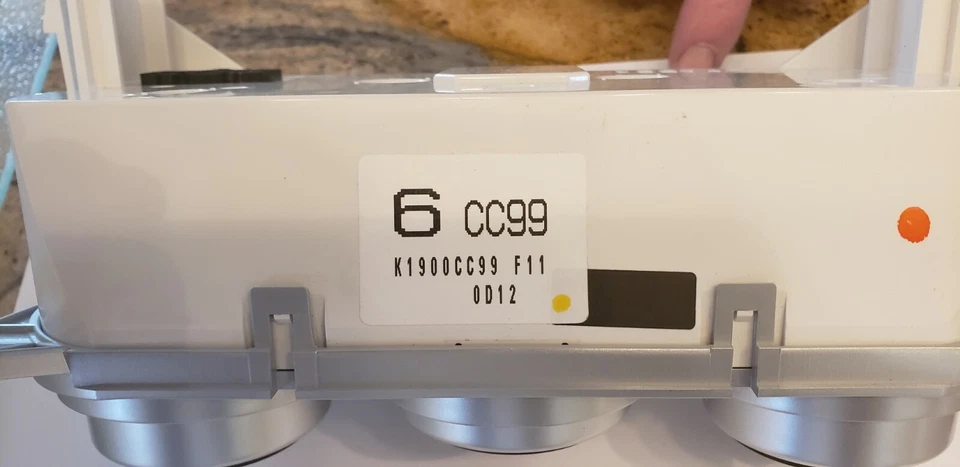 2006-2007 Mazda 5 Dash Control Unit CC99-61-190C-With Automatic Temp. Control — 第 2/4 张图片