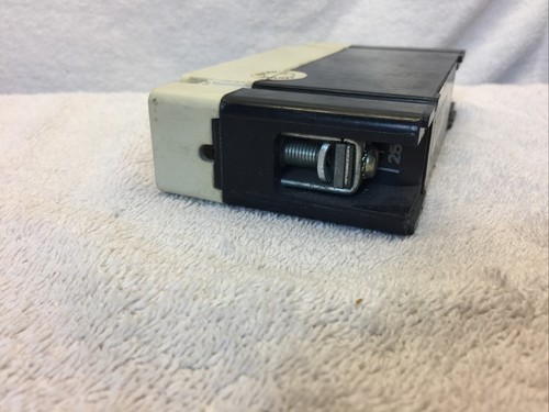 Cutler-Hammer HFD 65k 20A 1P HFD1020 277VAC 125VDC 40C (2624) - Picture 6 of 6