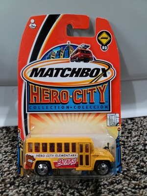2004 Matchbox Hero City Elementary School Bus Bears Yellow #52 Diecast Car 97762