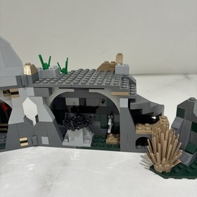 LEGO The Lord of the Rings Attack on Weathertop 9472, 99% w Manual no Minifigure