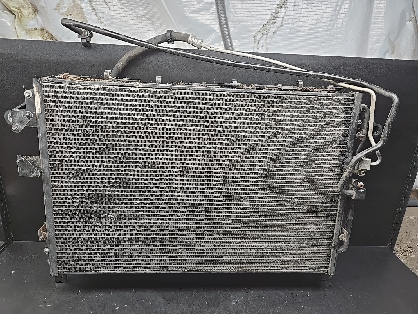 OEM 2005-2008 Maserati Quattroporte M139 Engine Radiator Condenser & Cooling Fan