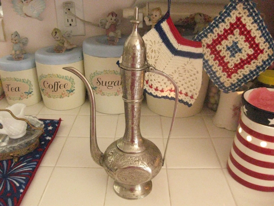 Vintage Made In India Silver Etched Floral Design Genie Coffee Tea Pot - Image 2 of 4